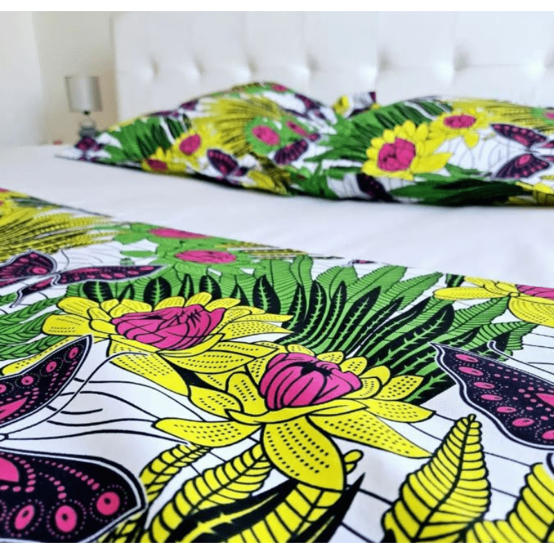 Floral Paradise Duvet Cover 220x240 – Soft & Elegant Bedding