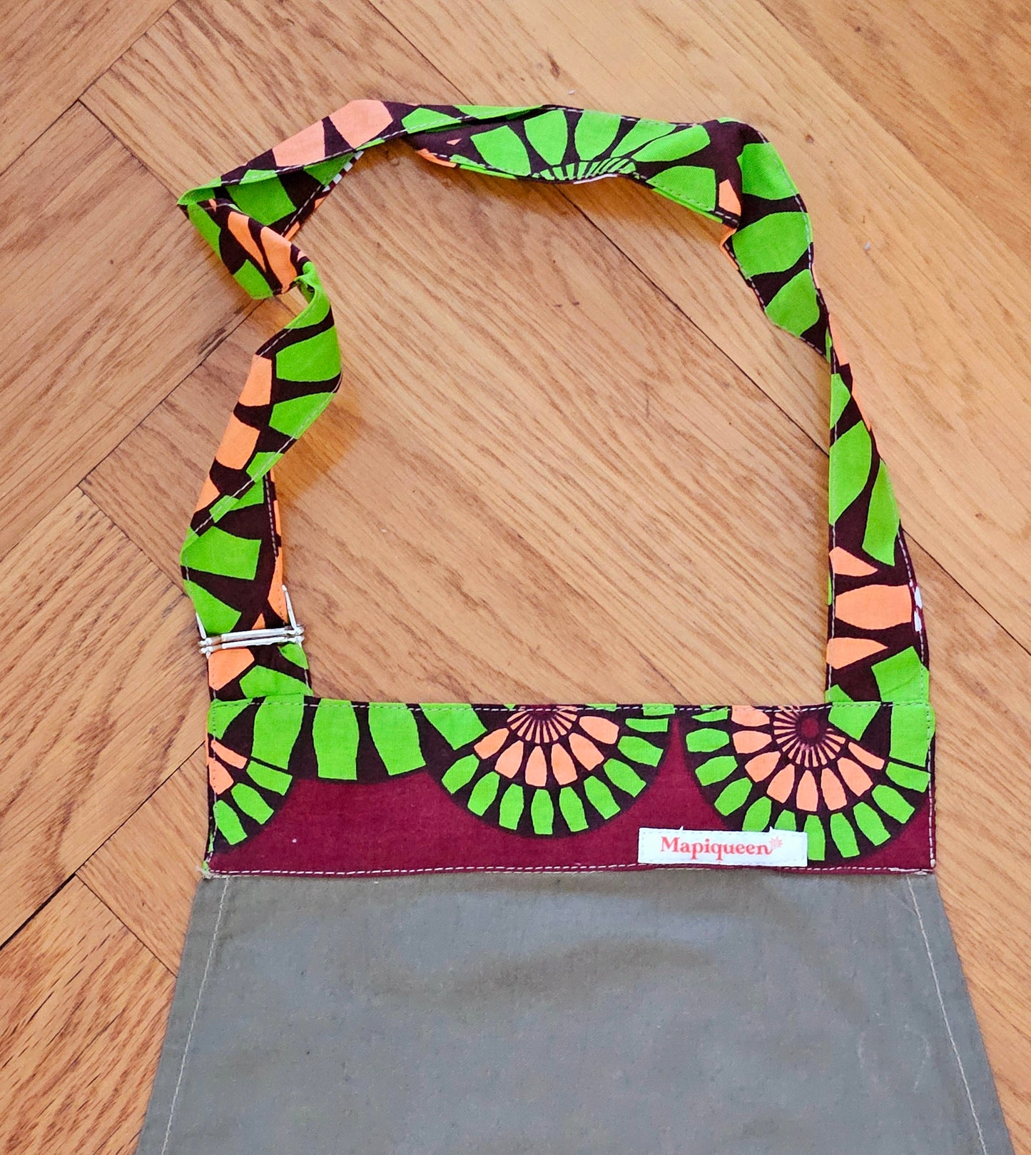Tablier Vert Kaki en Coton avec Motif Ethnique
