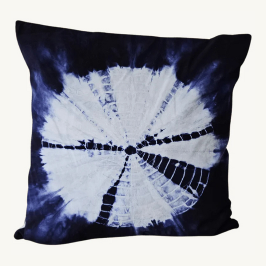 Housse de Coussin Tie-Dye "Éclipse Bleue"